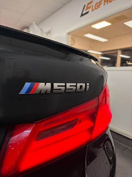 BMW M550i 24 of 30