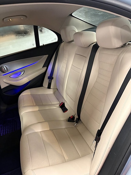 Mercedes-Benz E220 d 15 of 19