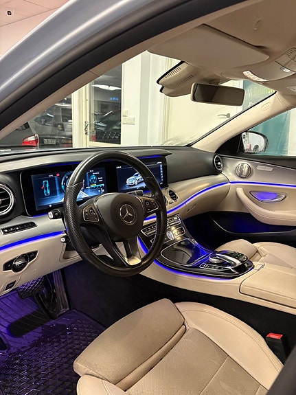 Mercedes-Benz E220 d 5 of 5