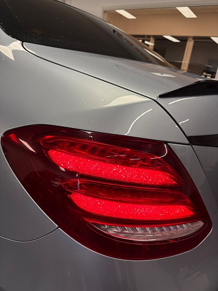 Mercedes-Benz E220 d 19 of 19