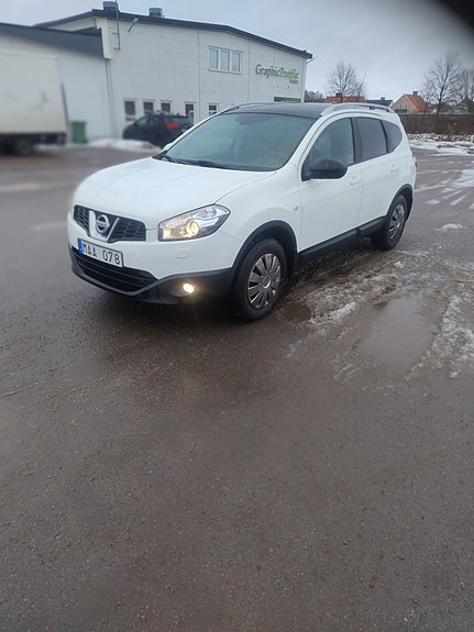 Nissan Qashqai+2
