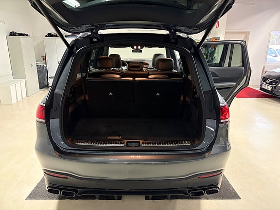Mercedes-Benz GLS63 17 of 20