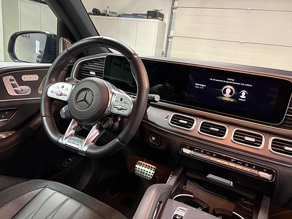 Mercedes-Benz GLS63 13 of 20