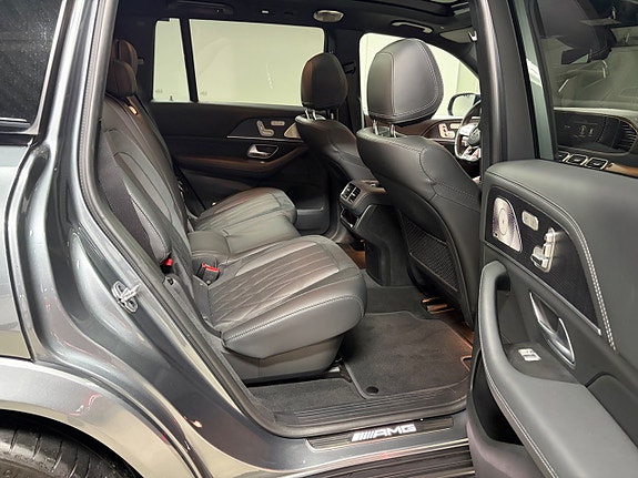 Mercedes-Benz GLS63 16 of 20