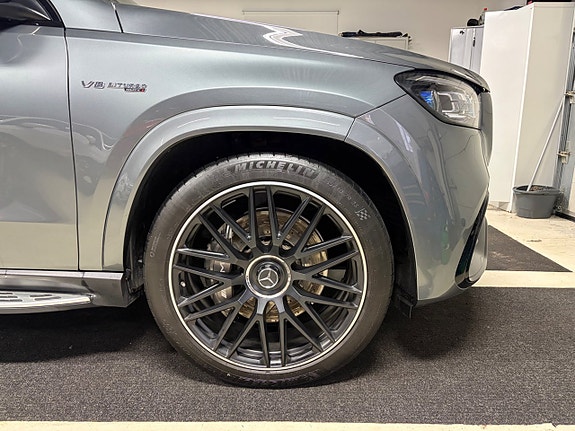 Mercedes-Benz GLS63 10 of 20