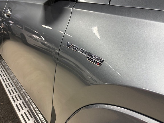Mercedes-Benz GLS63 9 of 20