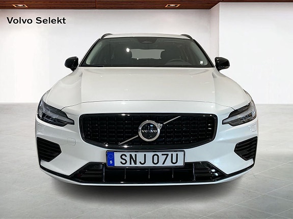 Volvo V60 8 of 16