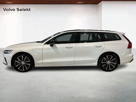 Volvo V60 3 of 16