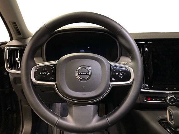 Volvo V90 10 of 14