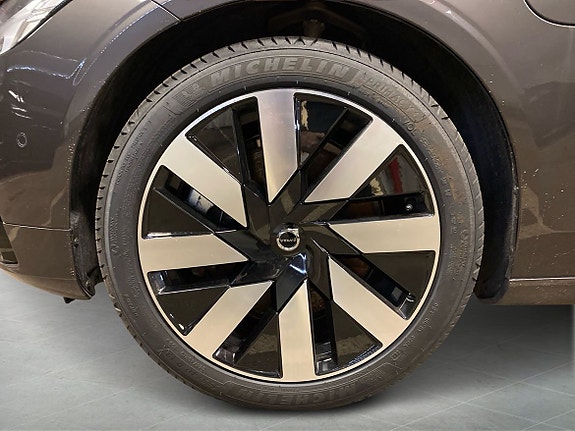 Volvo V90 9 of 14