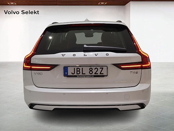 Volvo V90 7 of 18