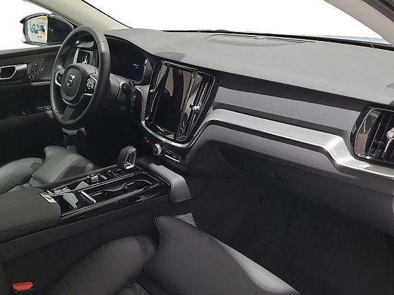 Volvo V60 4 of 19