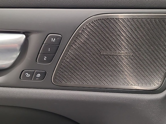Volvo V60 18 of 19