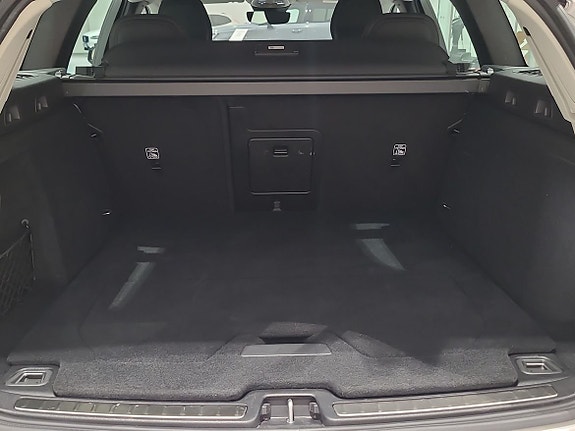Volvo V60 13 of 19