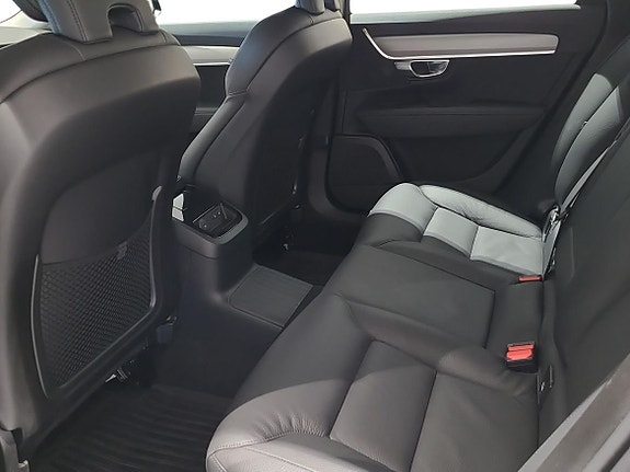 Volvo V90 6 of 18
