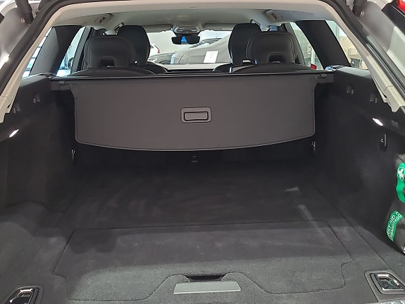 Volvo V90 13 of 18