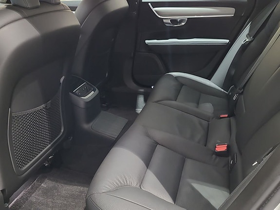 Volvo V90 6 of 19