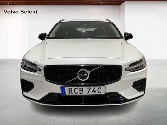 Volvo V60 8 of 16