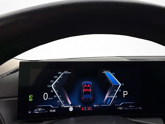 BMW 330e 17 of 30