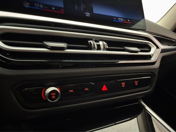 BMW 330e 25 of 30
