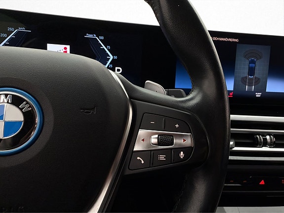 BMW 330e 18 of 30