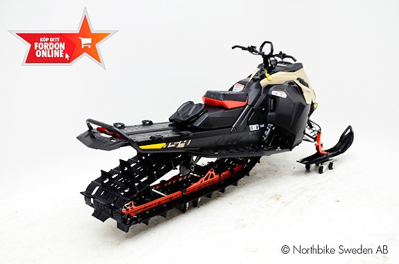 Ski-Doo Summit Adrenaline 154 600RR 3 of 9
