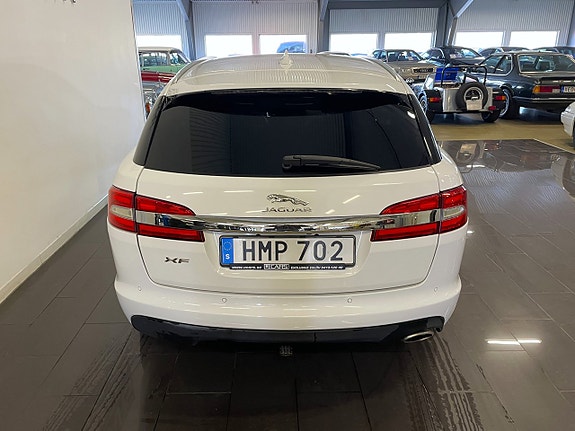 Jaguar XF 4 of 18