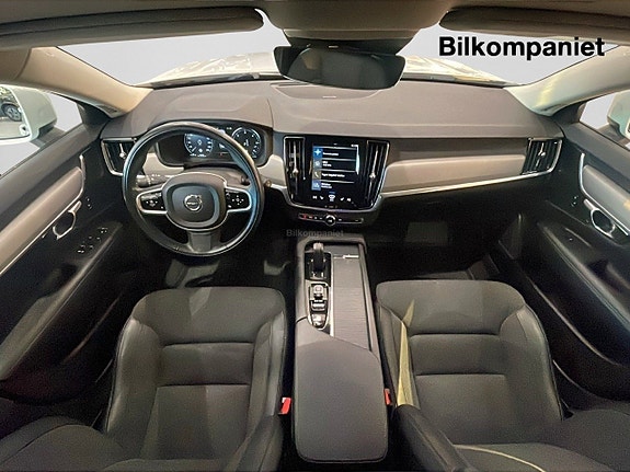 Volvo V90 Cross Country 7 of 14
