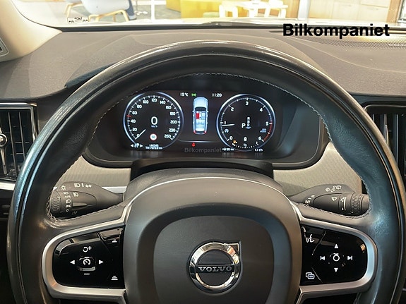 Volvo V90 Cross Country 10 of 14