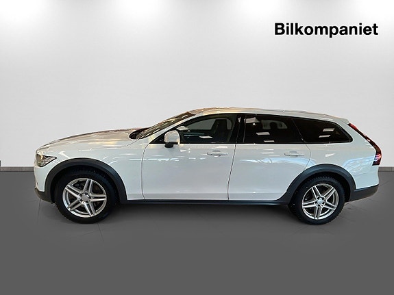 Volvo V90 Cross Country 4 of 5