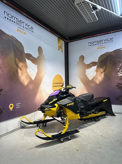 Ski-doo MXZ RS 600 R Endast 17h endast körd av en ung dam 8 of 10