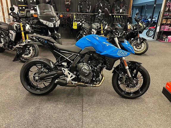Suzuki GSX-8S * KAMPANJ * 2 of 5