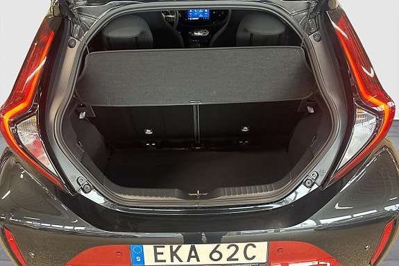 Toyota Aygo X 8 of 16