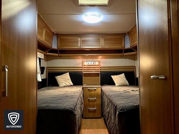 Kabe ROYAL 720 GLE KS AC Tält Markis Mover Skinn 10 of 19
