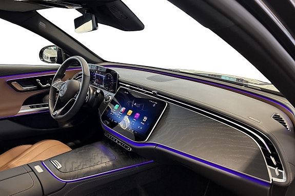 Mercedes-Benz E300 de 10 of 18