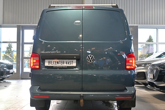 Volkswagen Transporter 4 of 5