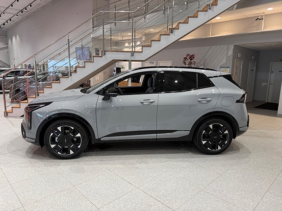 Kia Sportage 2 of 11