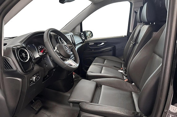Mercedes-Benz Vito 119 11 of 16