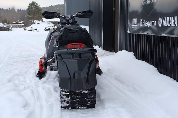 Polaris SWITCHBACK ASSAULT 9R 146" -25 7 of 10