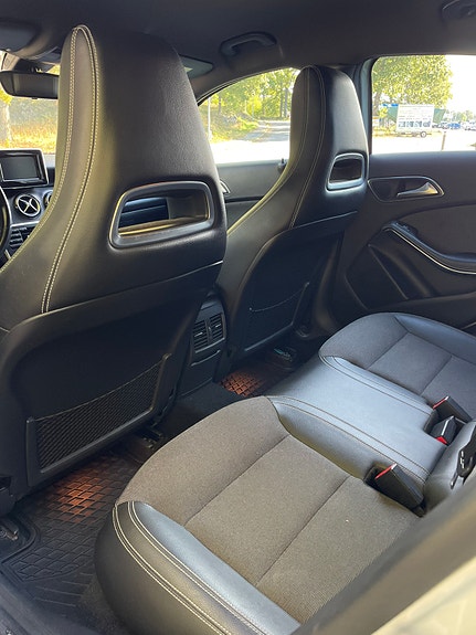 Mercedes-Benz A180 8 of 8