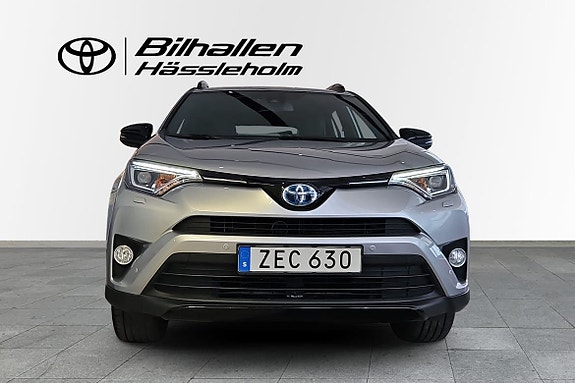 Toyota RAV4 5 of 13