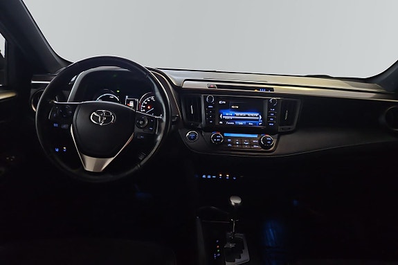 Toyota RAV4 9 of 14