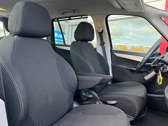 Citroen Grand C4 Picasso 8 of 12