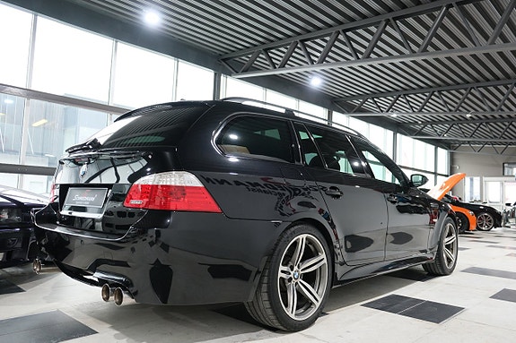 BMW M5 6 of 17
