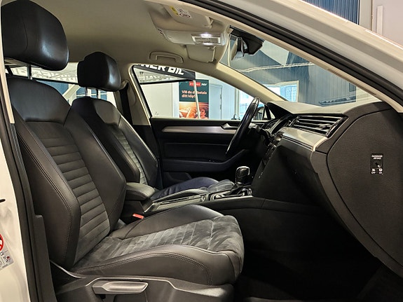 Volkswagen Passat 11 of 28