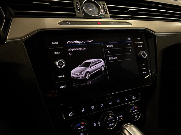Volkswagen Passat 27 of 28