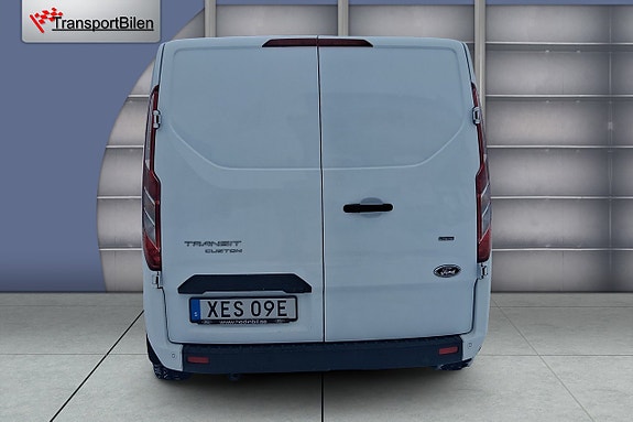 Ford Transit Custom 4 of 5