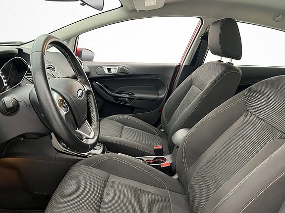 Ford Fiesta 11 of 30