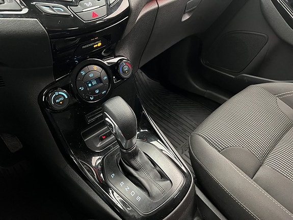 Ford Fiesta 23 of 30