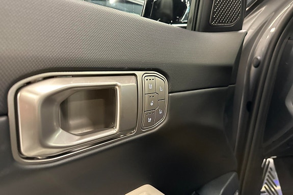Kia EV4 14 of 26